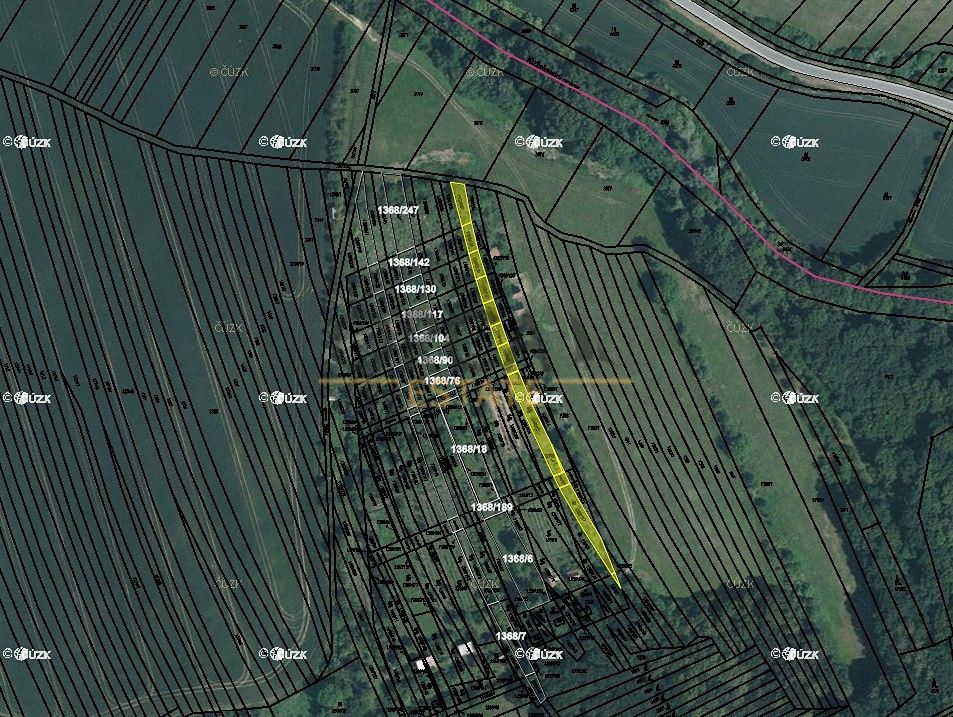 Pozemky pro bydlení, Hroznová Lhota, 696 63