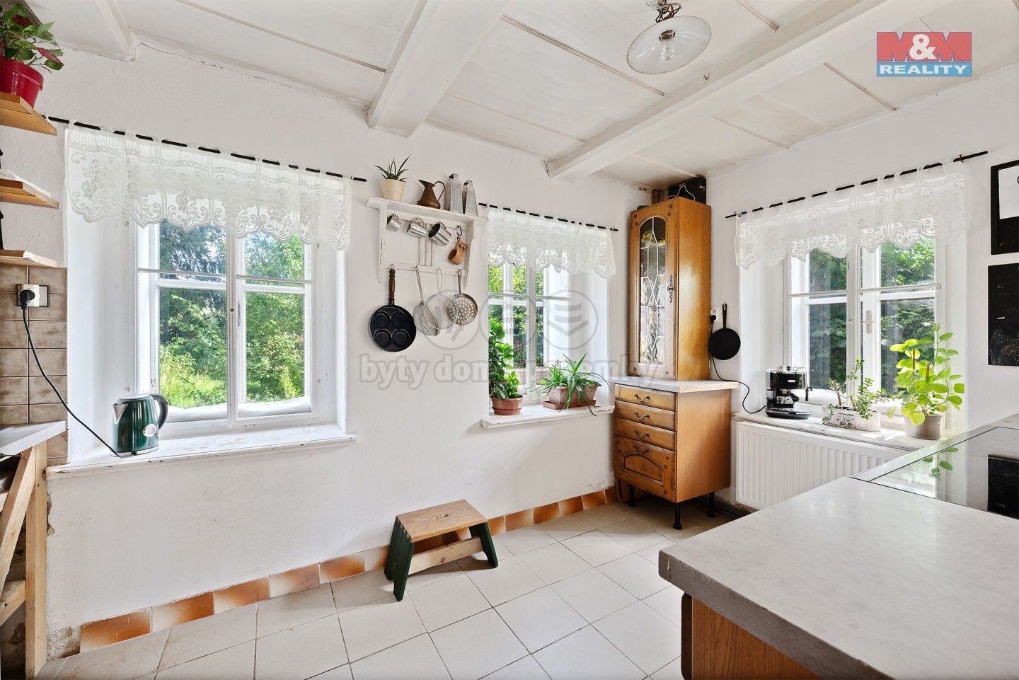 Prodej rodinný dům - Staré Křečany, 230 m²