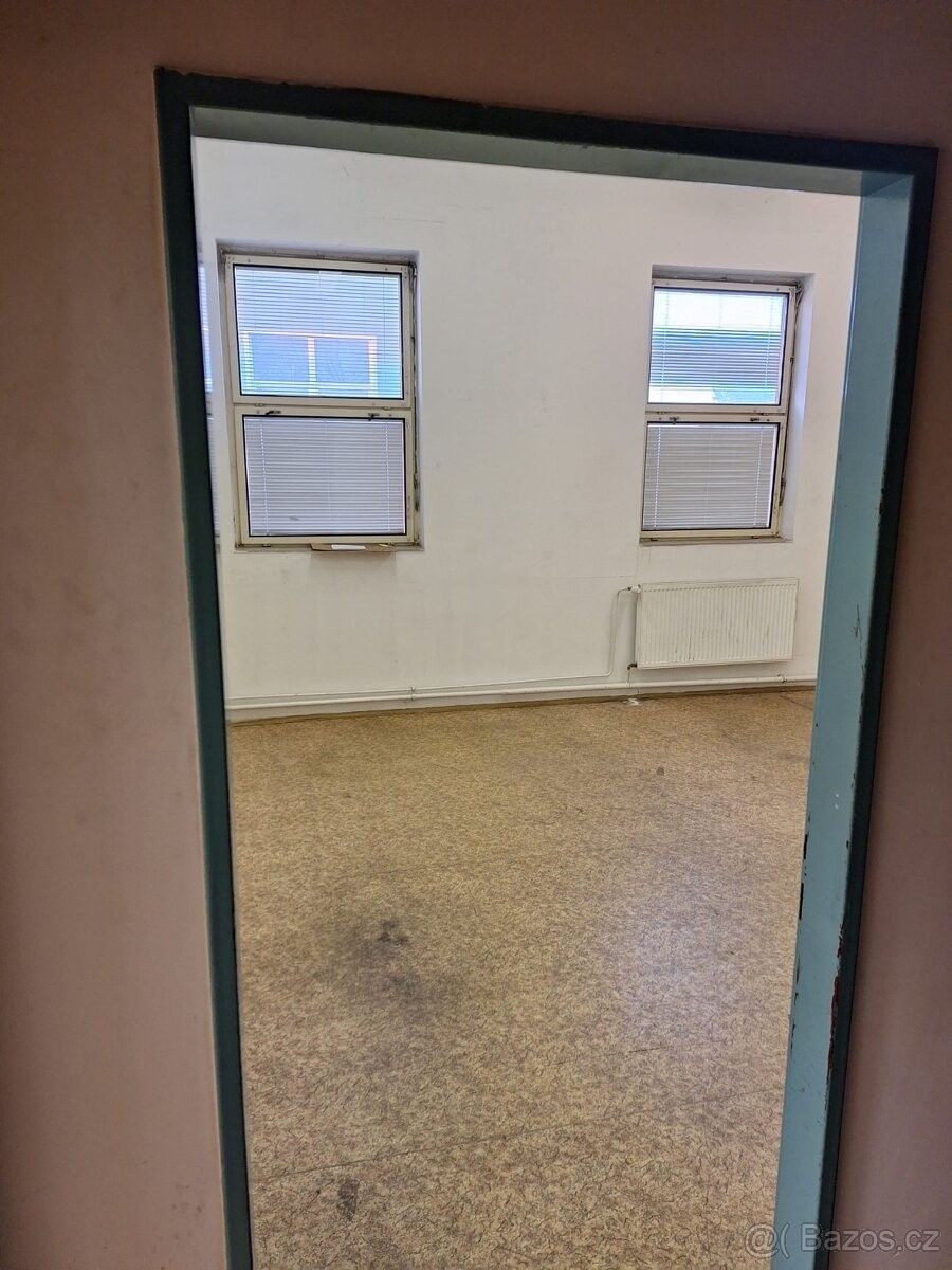 Sklady, Hradec Králové, 503 41