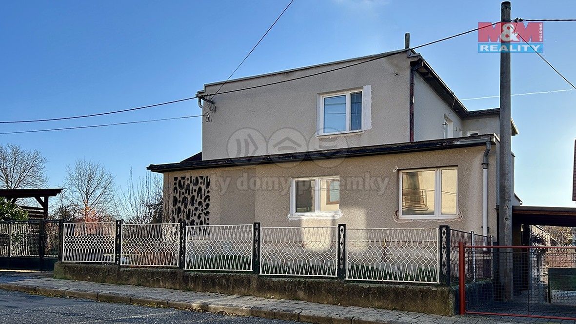 Prodej rodinný dům - Zabartoníčí, Hluk, 160 m²