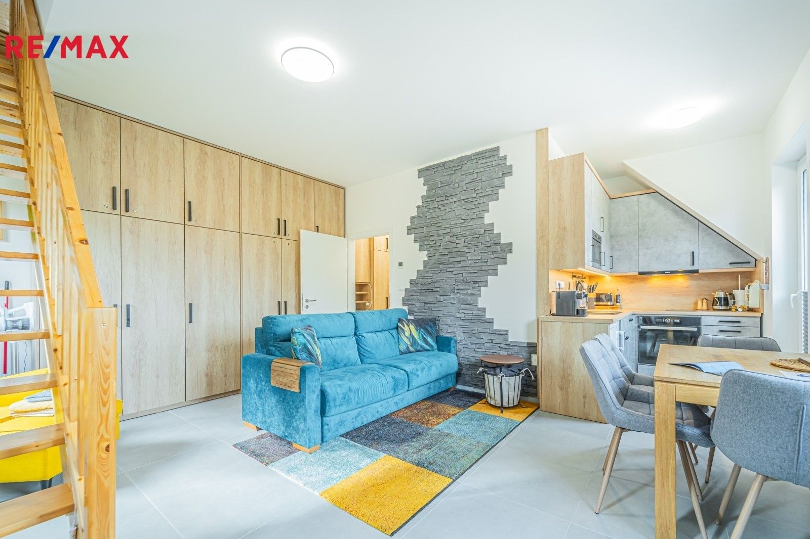 2+kk, Nádražní, Pernink, 67 m²