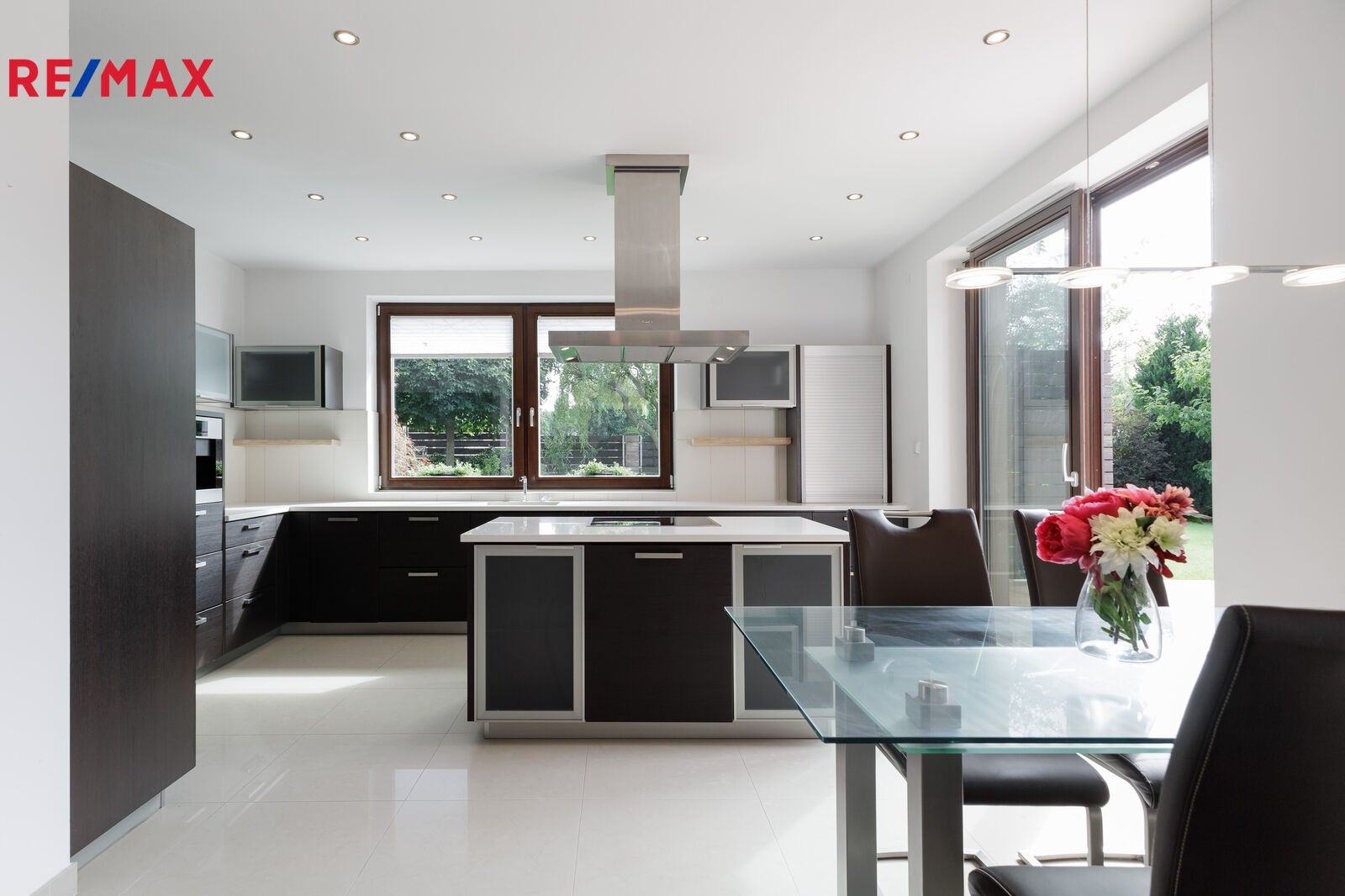 Rodinné domy, Tulipánová, Říčany, 260 m²