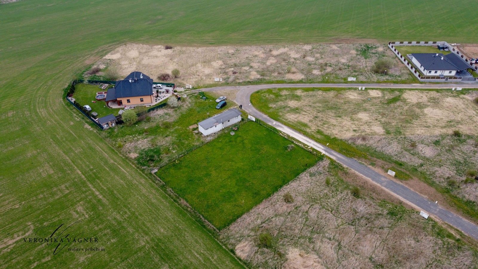 Prodej pozemek pro bydlení - Bavoryně, 1 880 m²