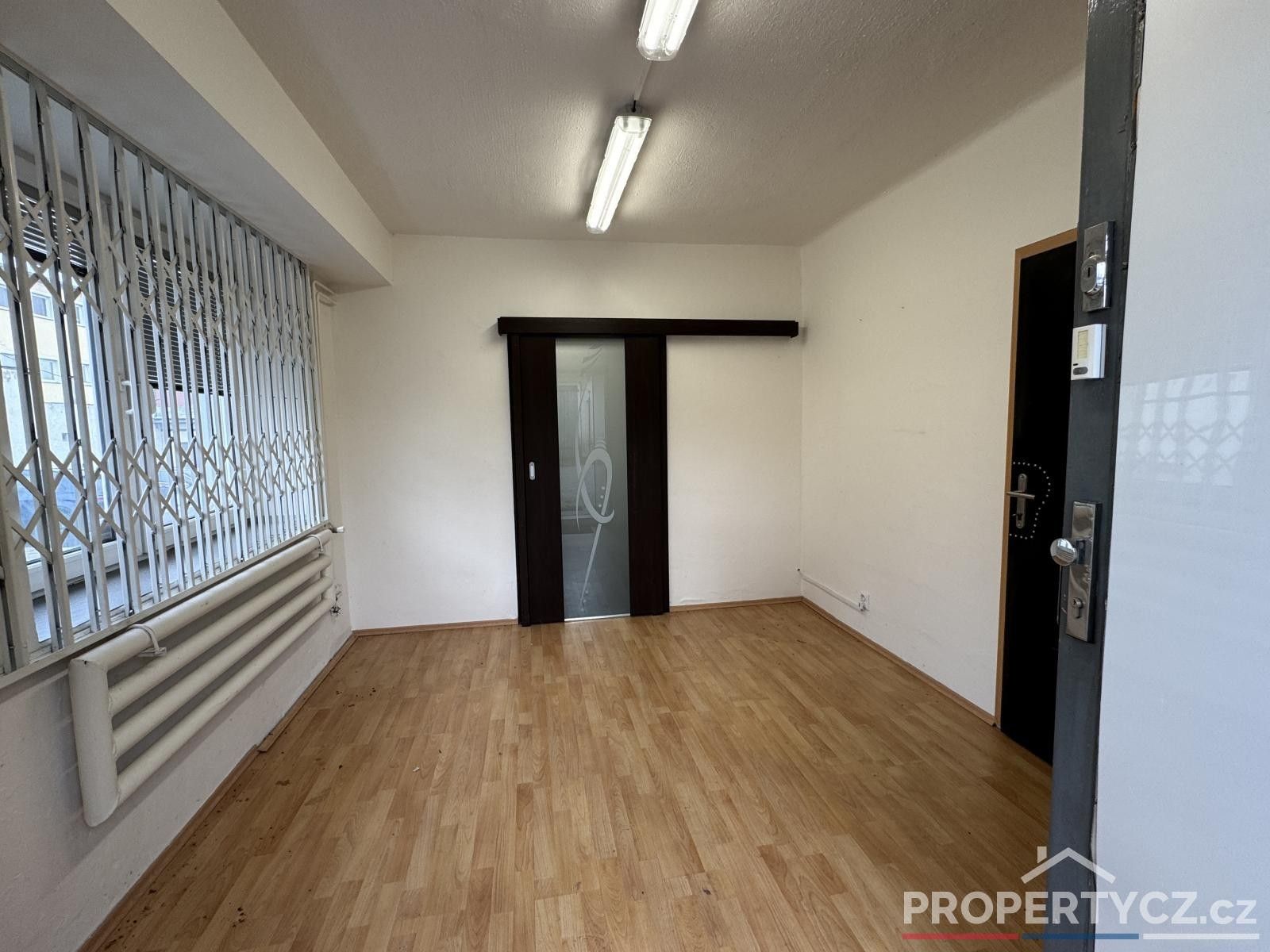 Obchodní prostory, K Žižkovu, Praha, 60 m²