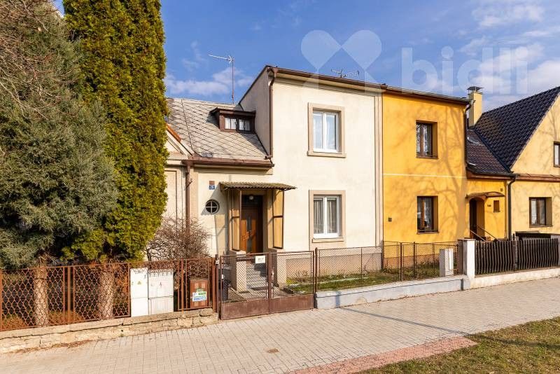 Rodinné domy, Hradecká, Hradec Králové, 125 m²