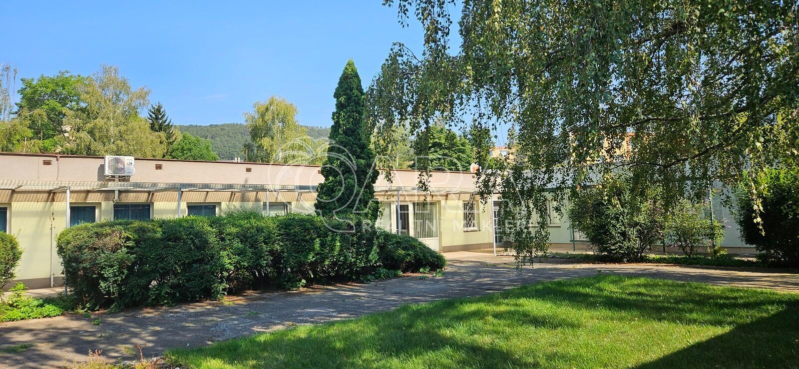 Pronájem obchodní prostory - Švermova, Beroun, 137 m²