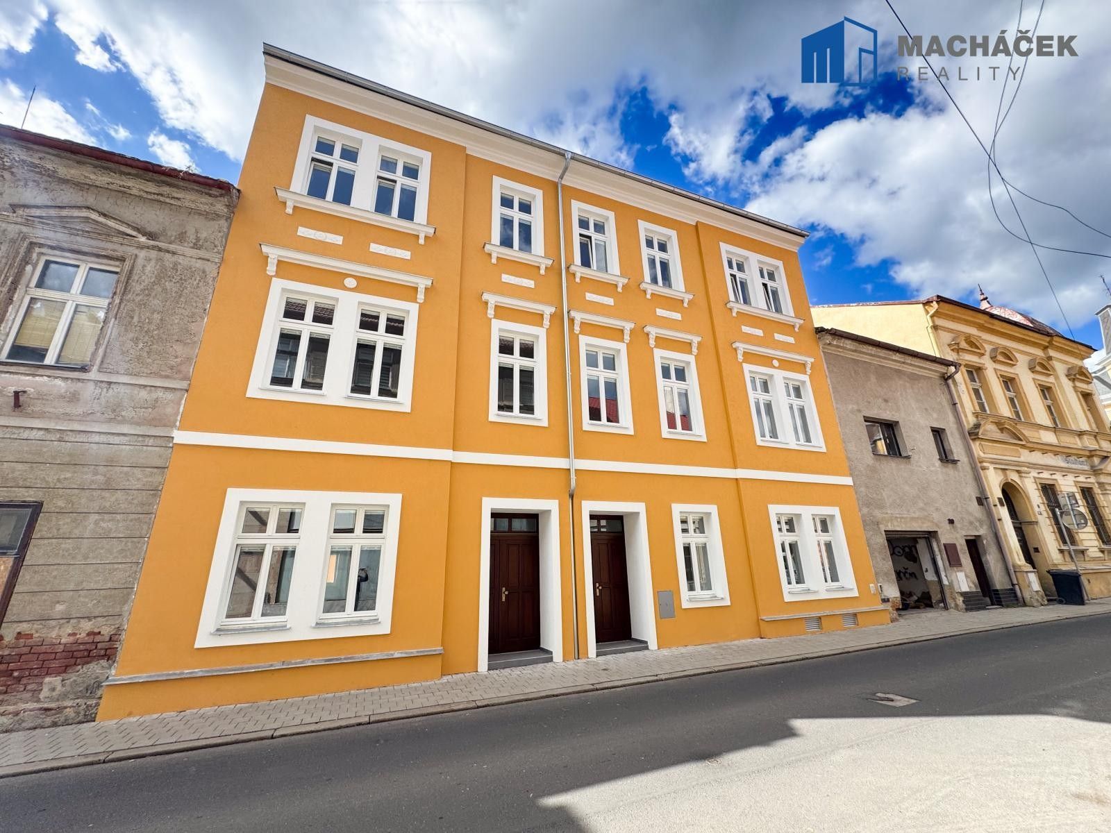 2+1, Míru, Duchcov, 71 m²