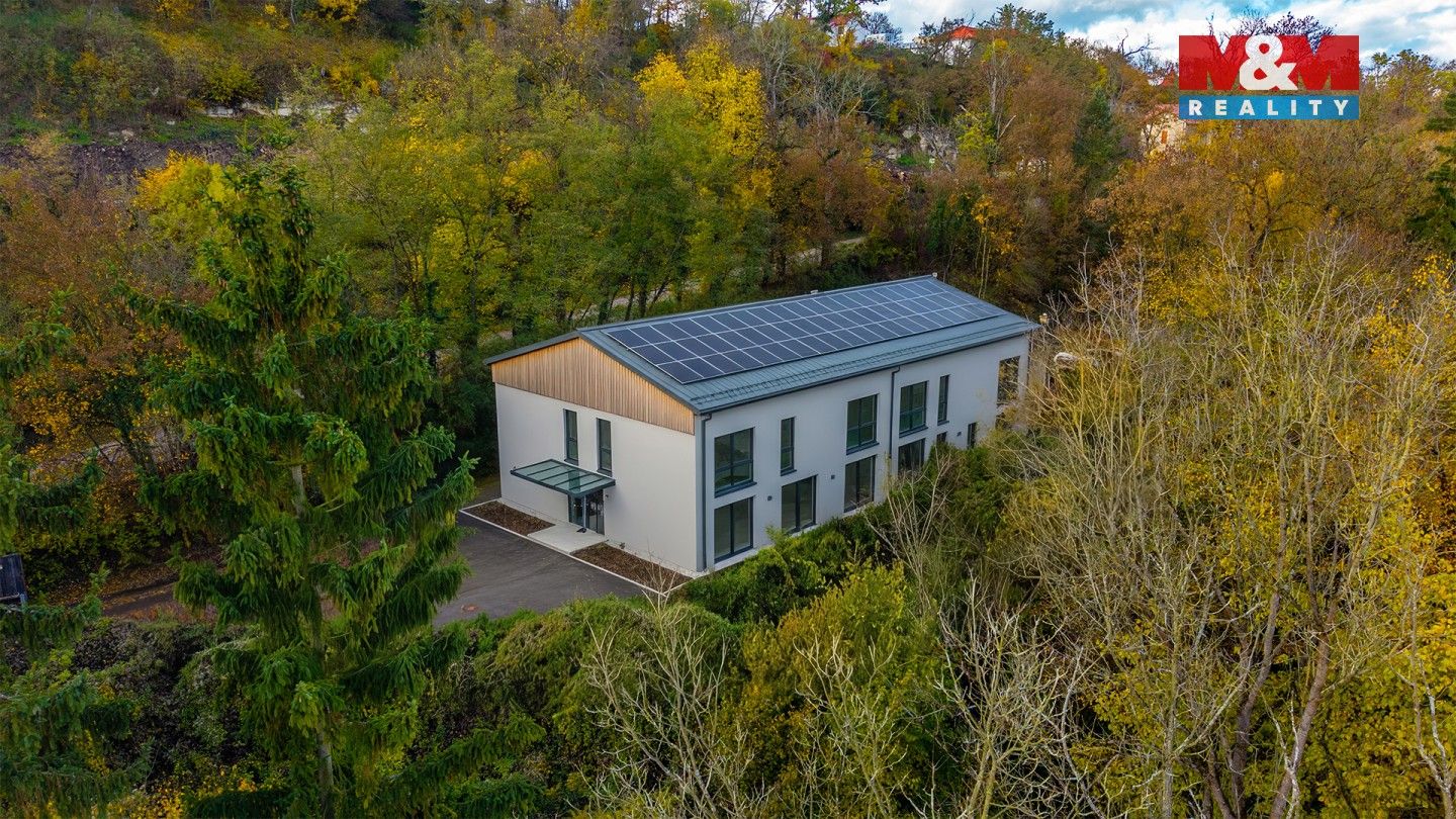 Obchodní prostory, Krnsko, 700 m²