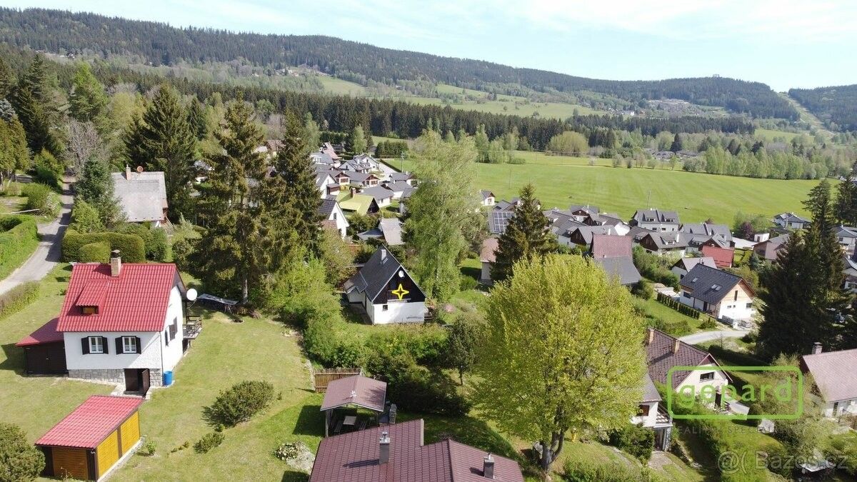 Chaty, Lipno nad Vltavou, 382 78, 671 m²