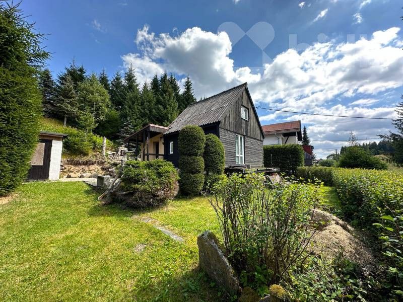 Chaty, Majakovského, Horní Blatná, 72 m²