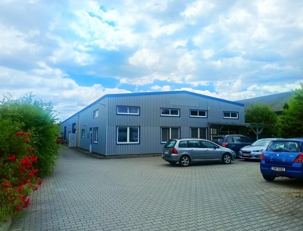 Sklady, Tachlovice, 1 050 m²