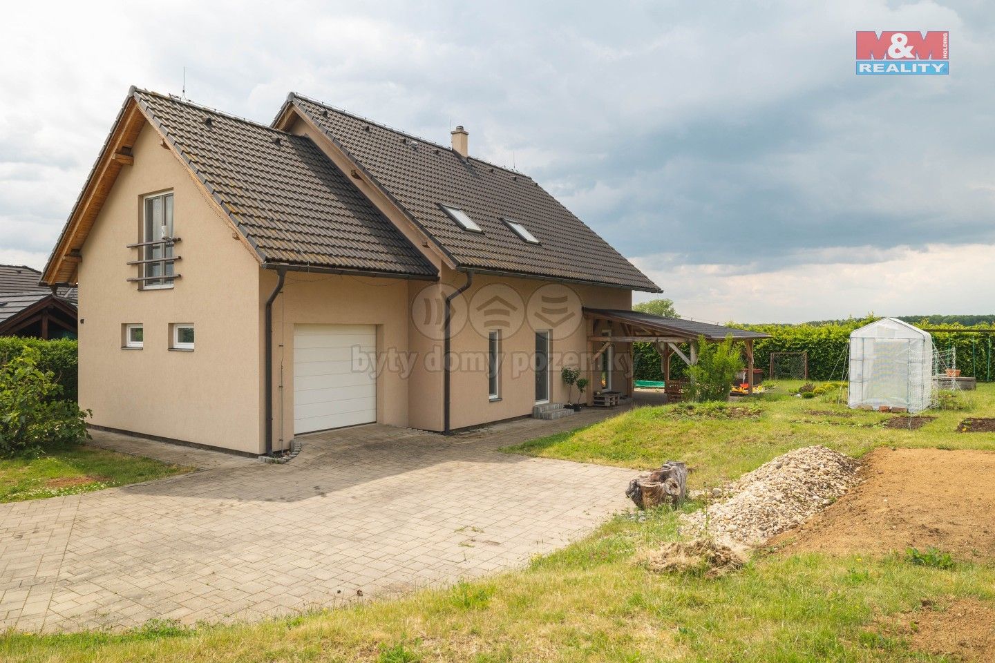 Prodej rodinný dům - Veliš, 206 m²