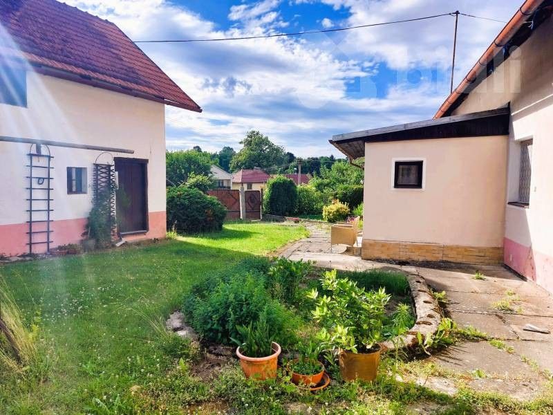 Chalupy, Nasavrky, Golčův Jeníkov, 105 m²