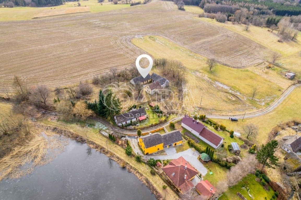 Chalupy, Růžená, Chyšky, 400 m²