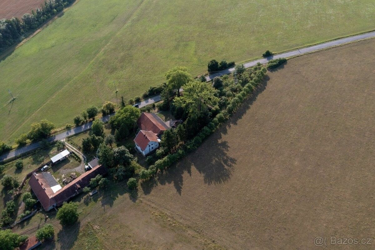 Prodej rodinný dům - Nezdenice, 687 32