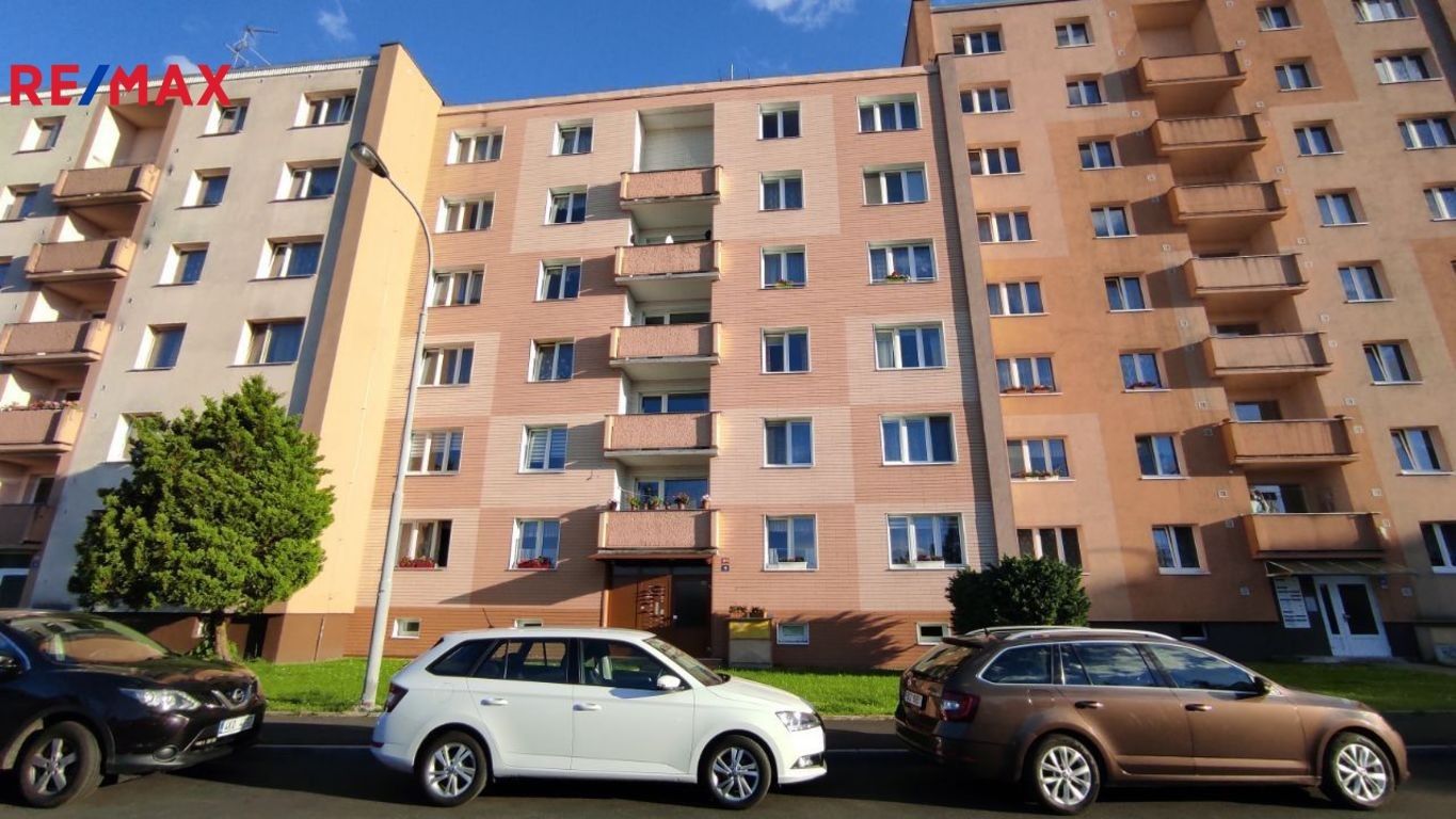 1+1, Úvalská, Karlovy Vary, 36 m²