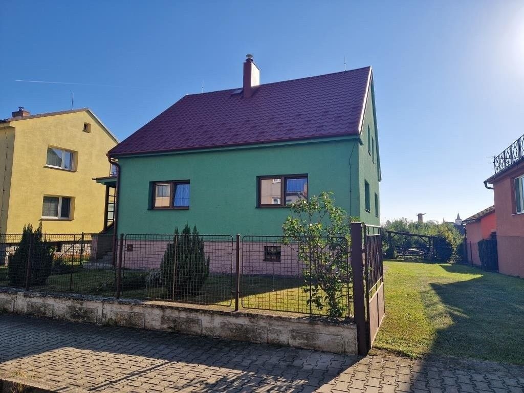 Prodej dům - Lukavec, 233 m²