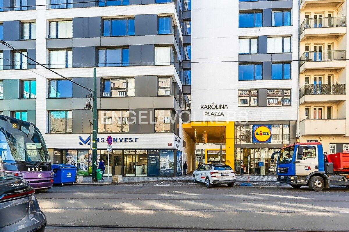 Kanceláře, Sokolovská, Praha, 289 m²