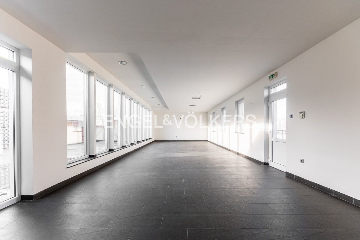 Pronájem kancelář - Domažlická, Plzeň, 184 m²