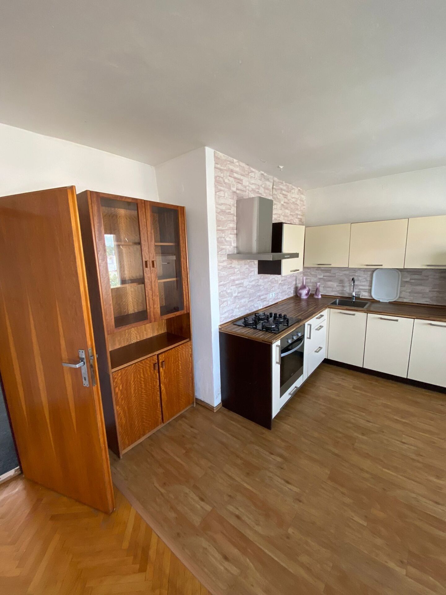 Pronájem byt 3+1 - Na Hraničkách, Uherské Hradiště, 78 m²