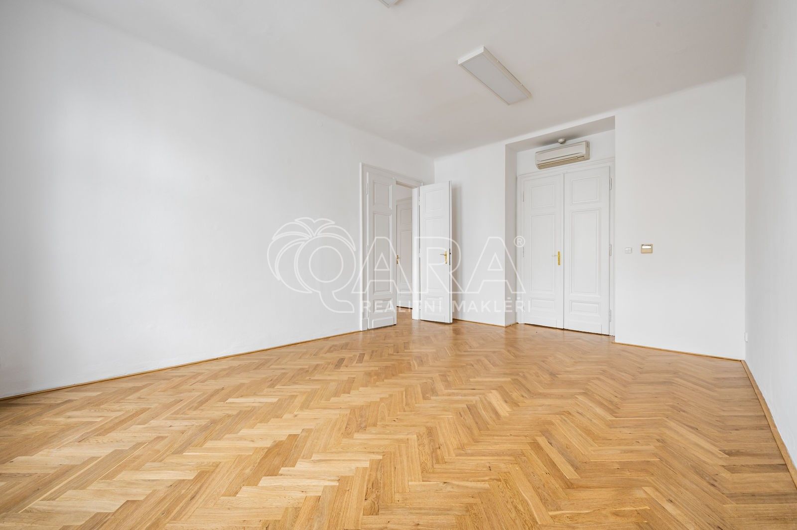 Pronájem kancelář - Václavské náměstí, Praha, 55 m²