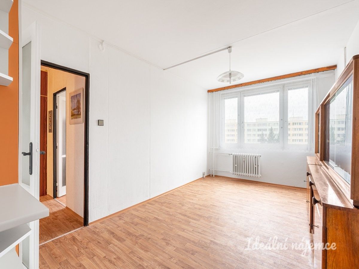 Pronájem byt 2+kk - Pujmanové, Praha, 39 m²