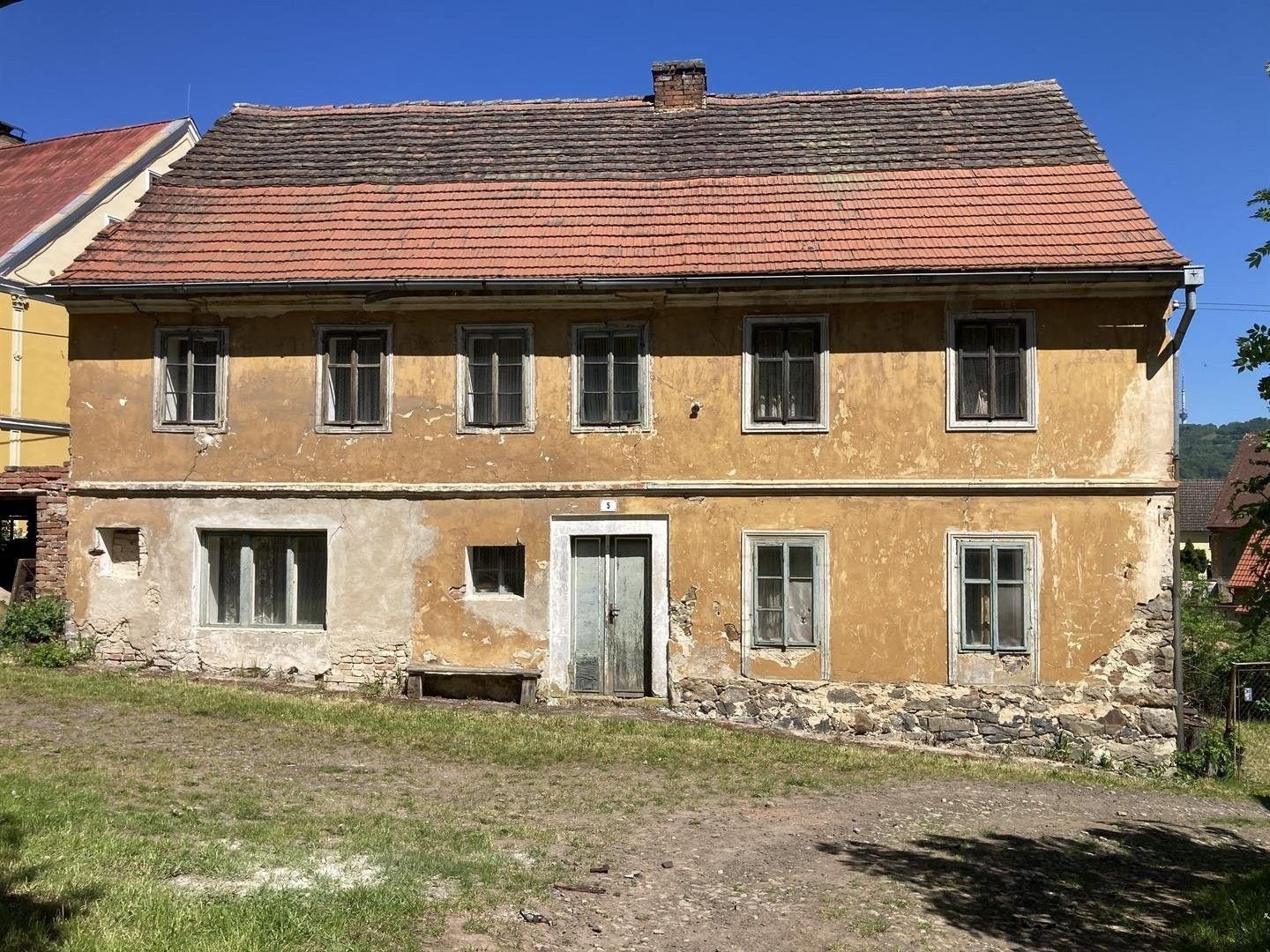 Prodej rodinný dům - Týniště, Zubrnice, 350 m²