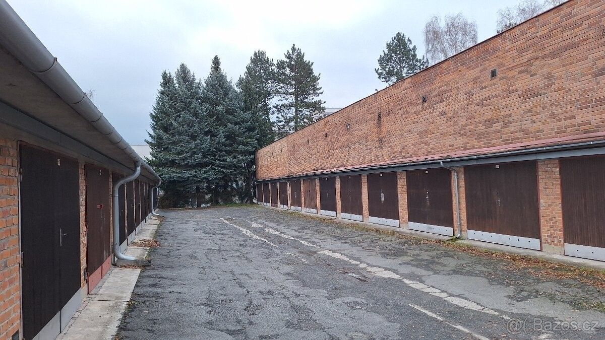 Garáže, Zlín, 760 01