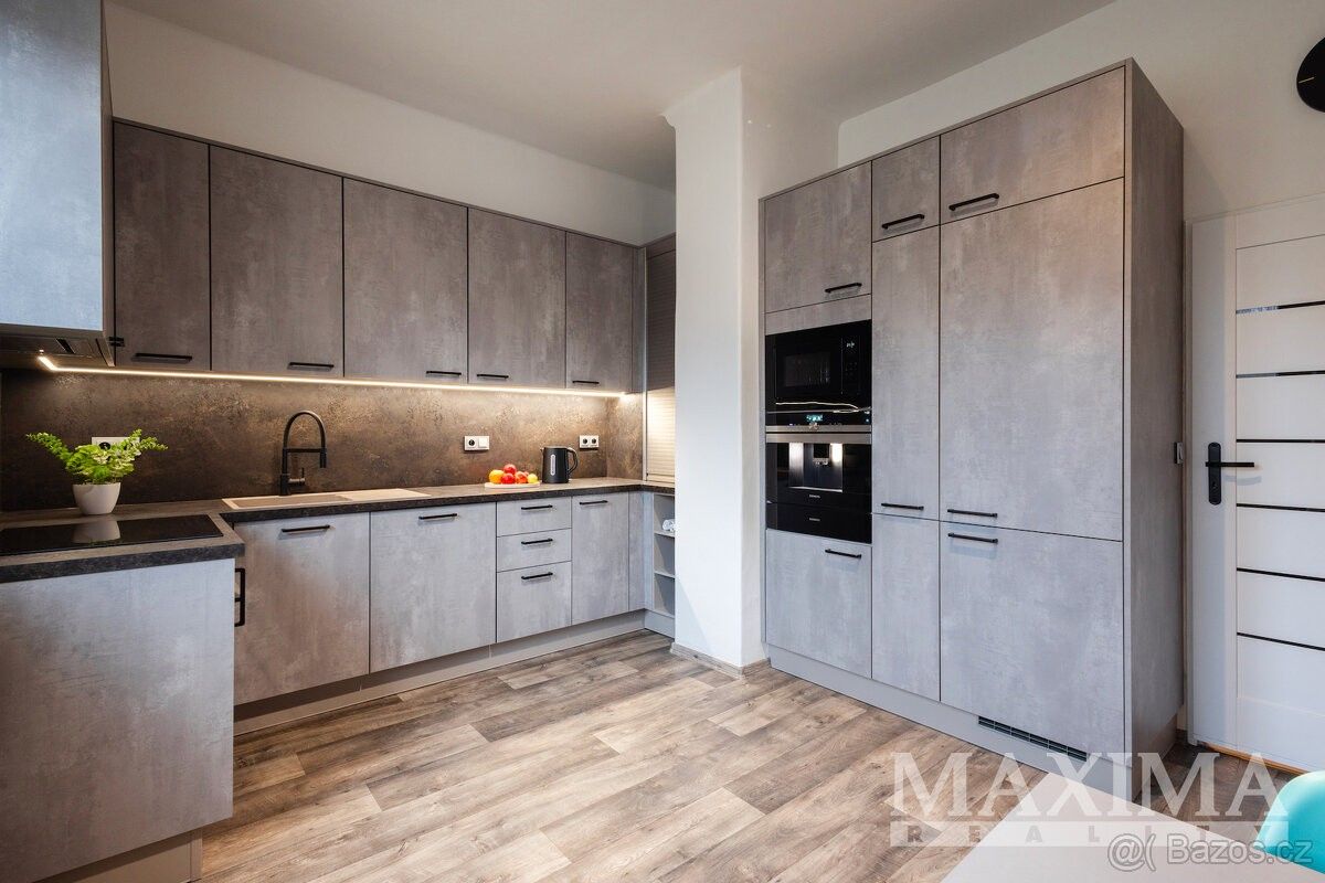 Byty, Nymburk, 288 02