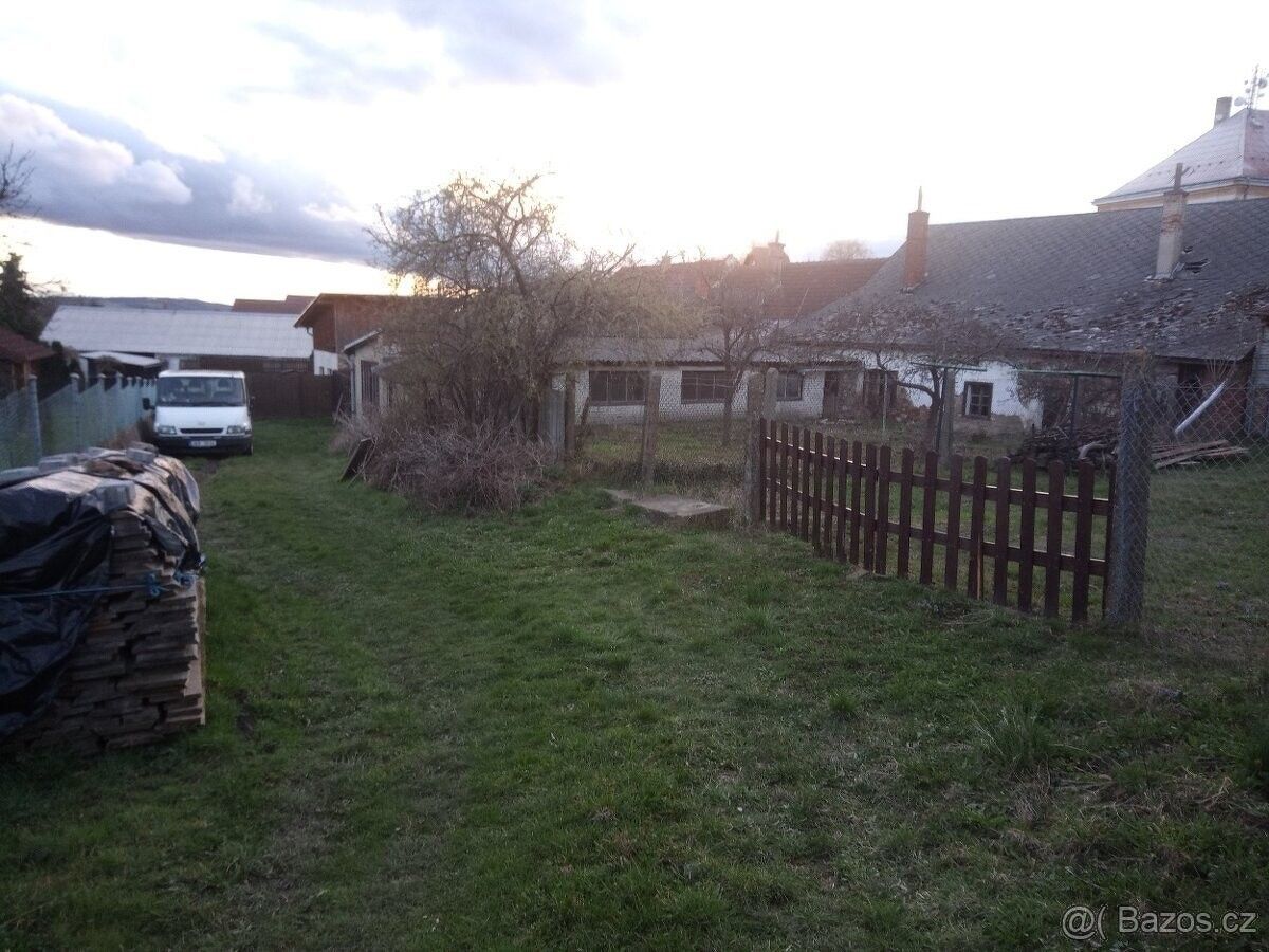 Rodinné domy, Hrušovany nad Jevišovkou, 671 67