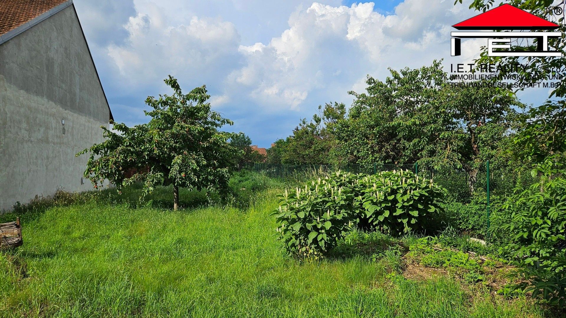 Pozemky pro bydlení, Vojkovice, 765 m²