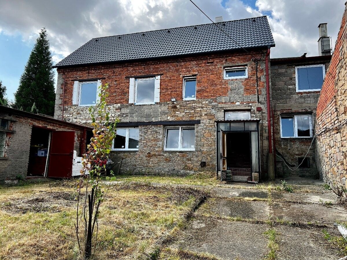 Prodej dům - Kamenné Žehrovice, 273 01, 459 m²