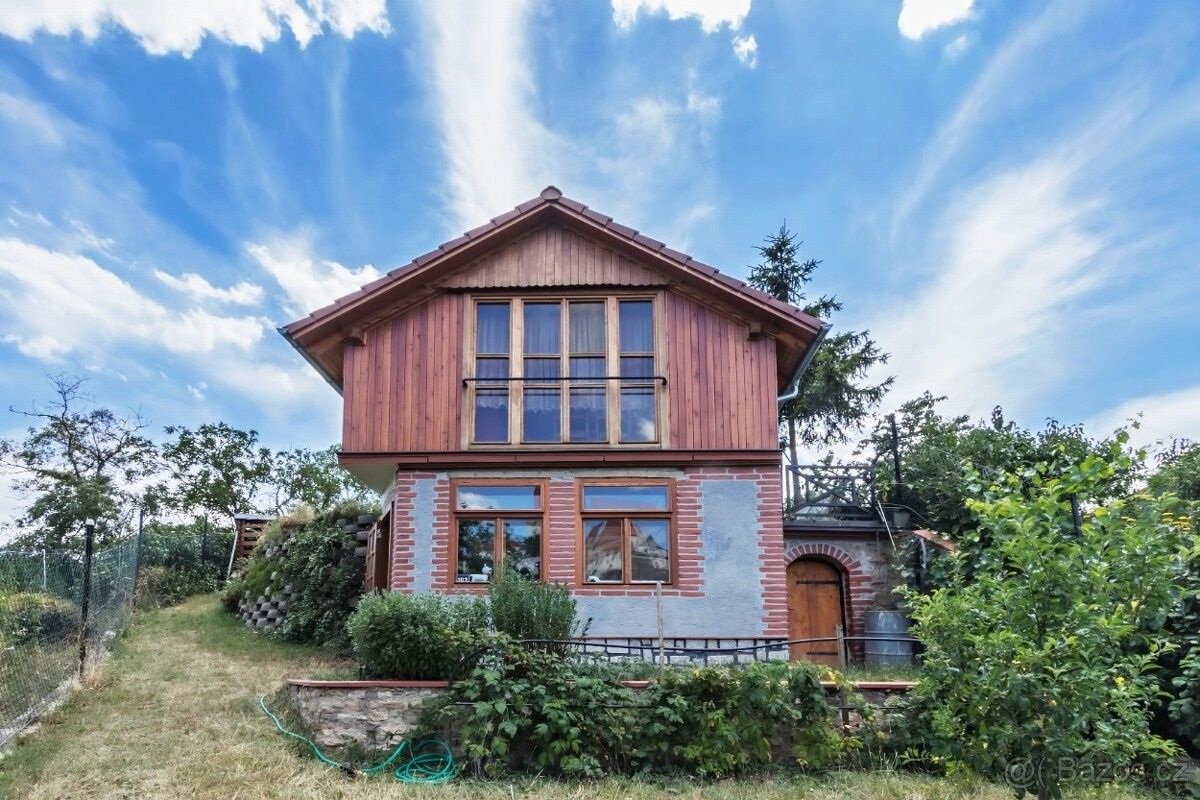 Chaty, Znojmo, 669 02