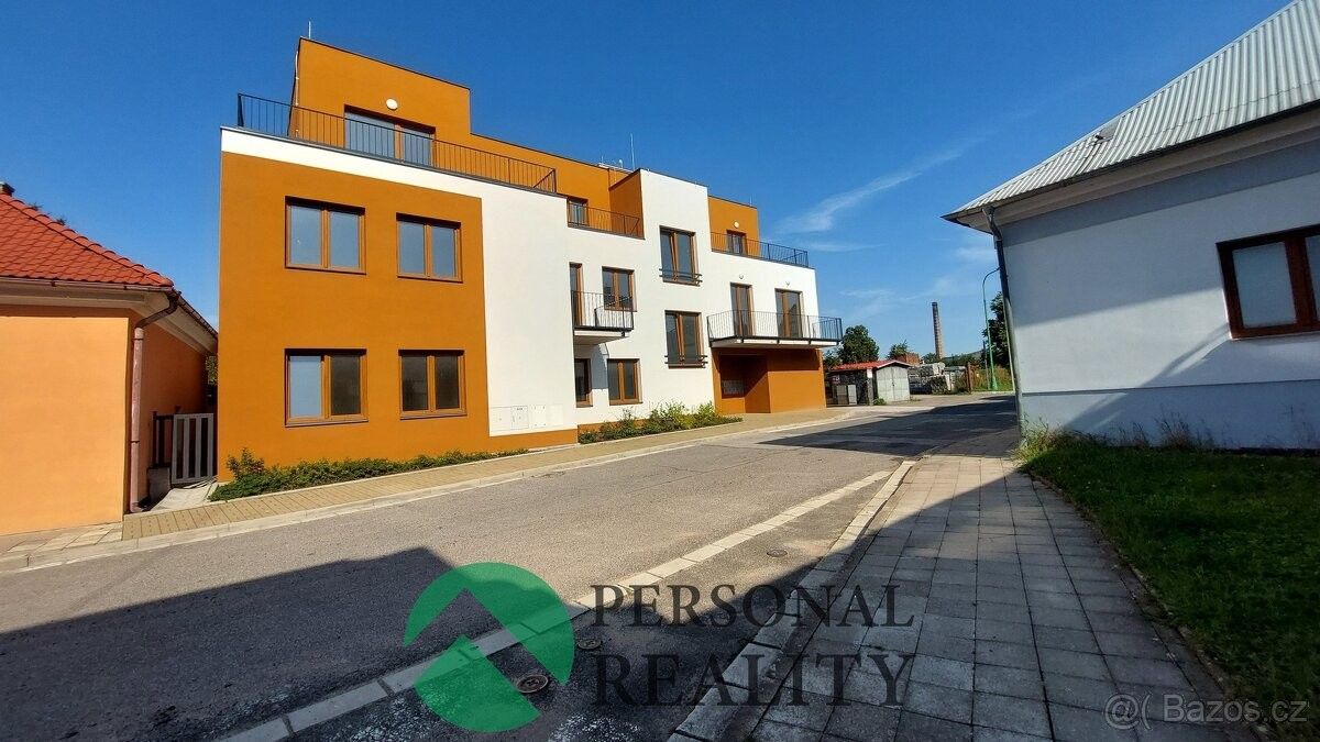 2+kk, Chlumec nad Cidlinou, 503 51, 77 m²