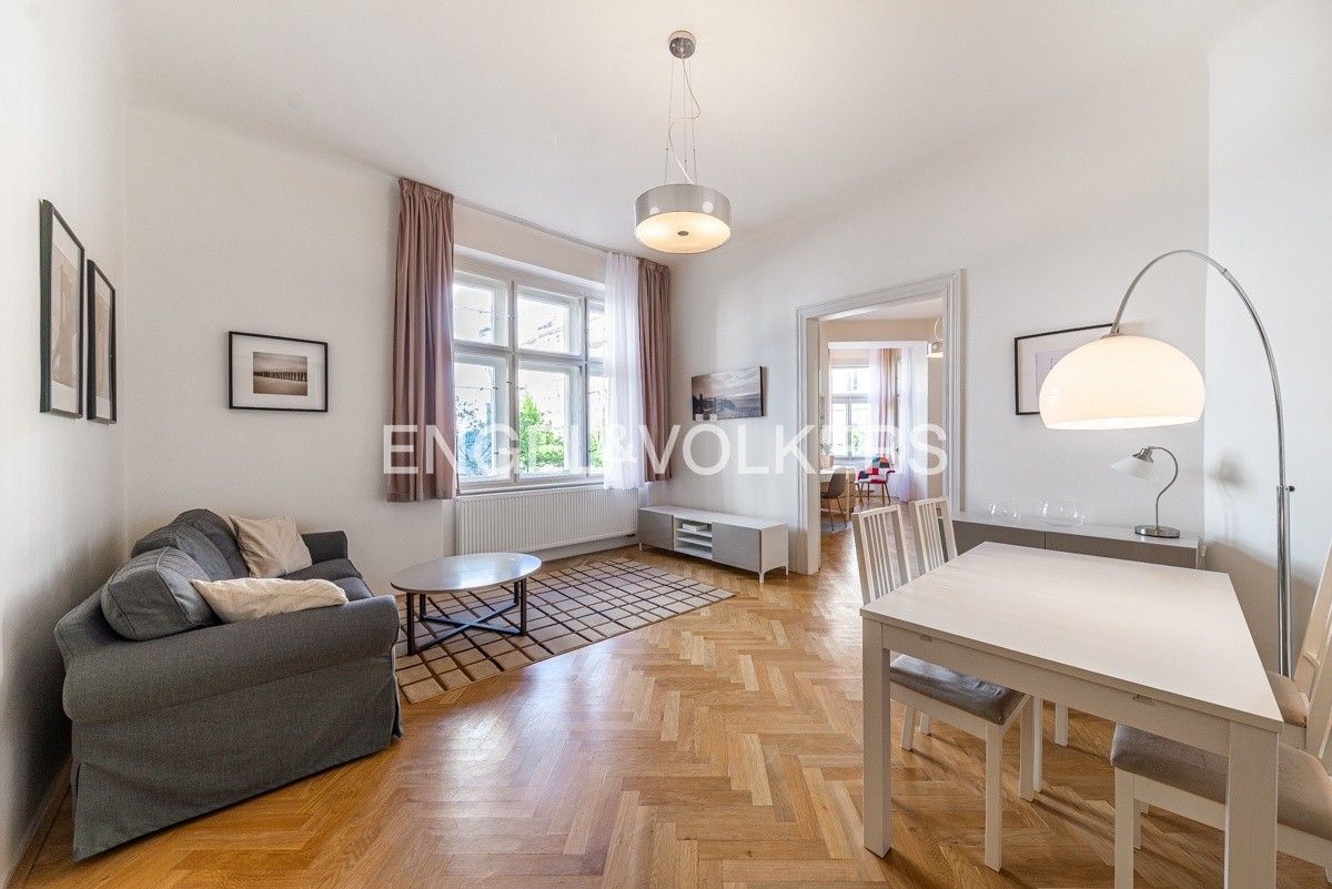 Pronájem byt 3+1 - Krkonošská, Praha, 81 m²