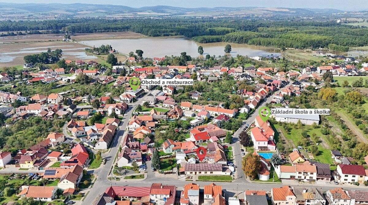 Prodej dům - Bílovice u Uherského Hradiště, 687 12, 684 m²