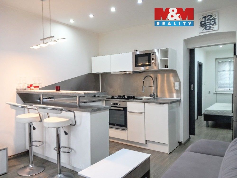 1+1, Dvory, Karlovy Vary, 28 m²