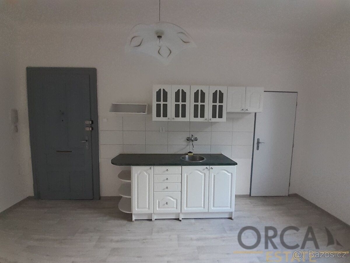 2+1, Bzenec, 696 81, 57 m²