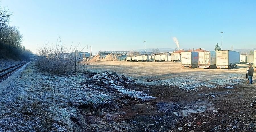 Pronájem komerční pozemek - Tovární, Králův Dvůr, 1 000 m²