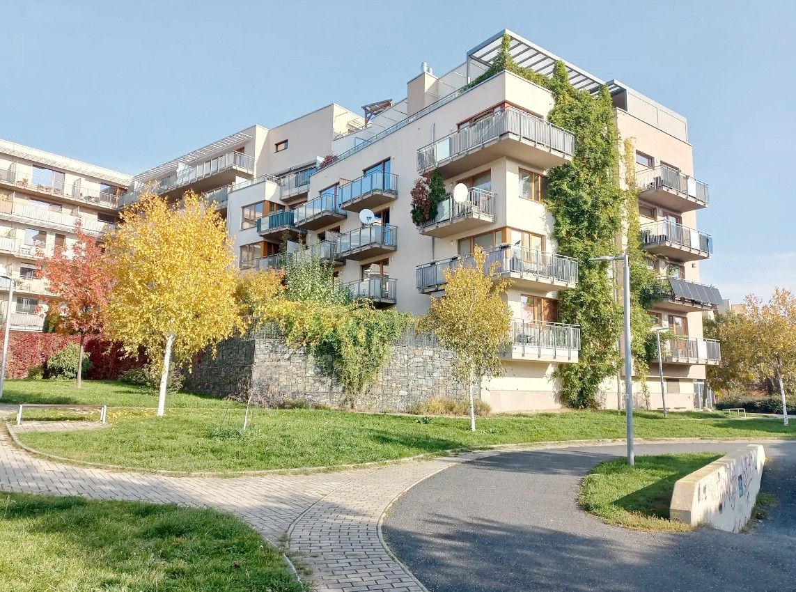 2+kk, Praha, 102 00, 58 m²