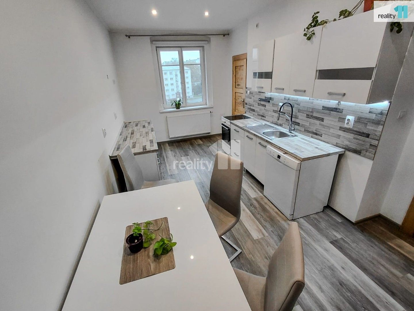 2+1, Májová, Cheb, 80 m²