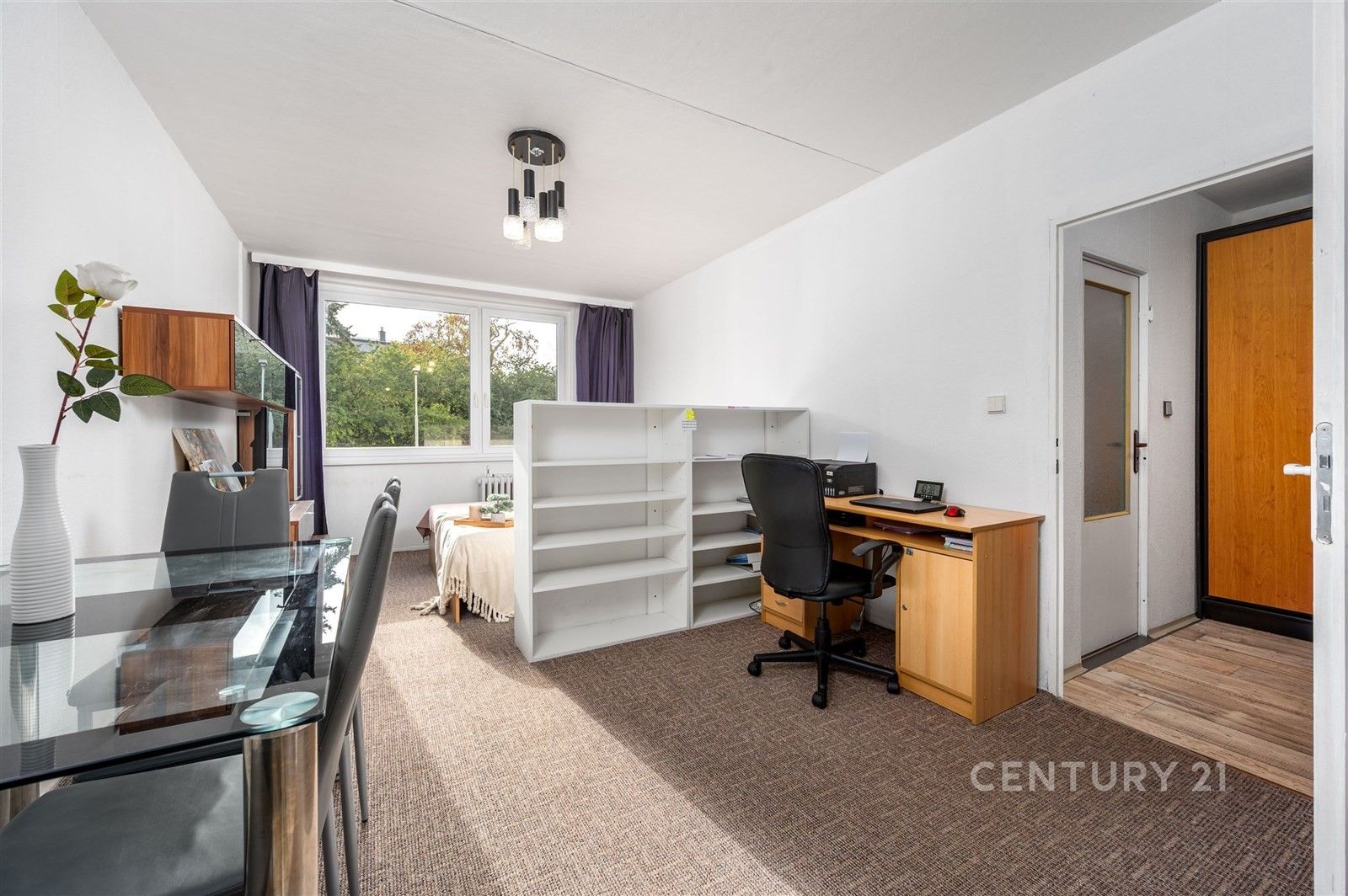 2+kk, Hovorčovická, Praha, 50 m²