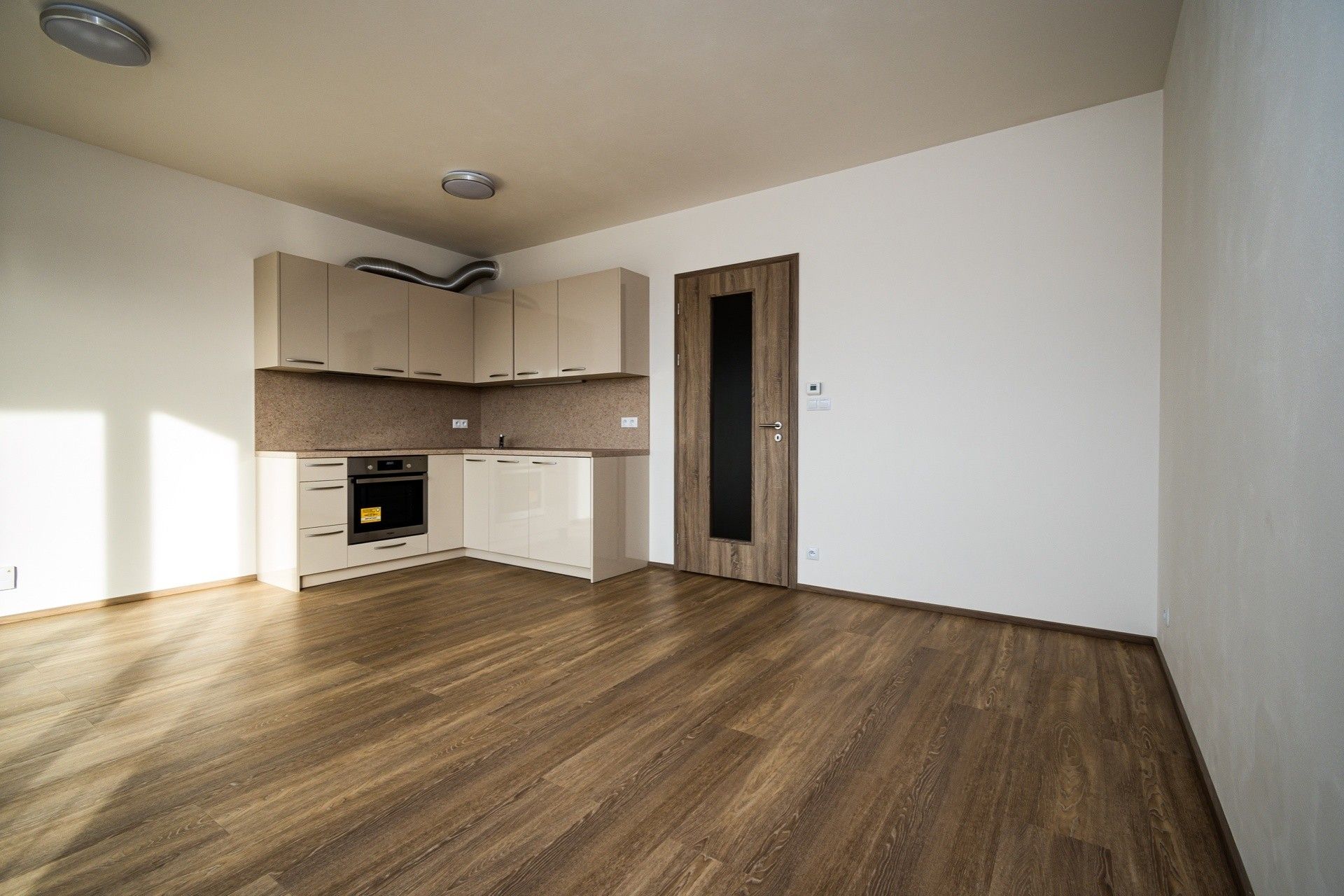 Pronájem byt 1+kk - Toufarova, Praha, 33 m²