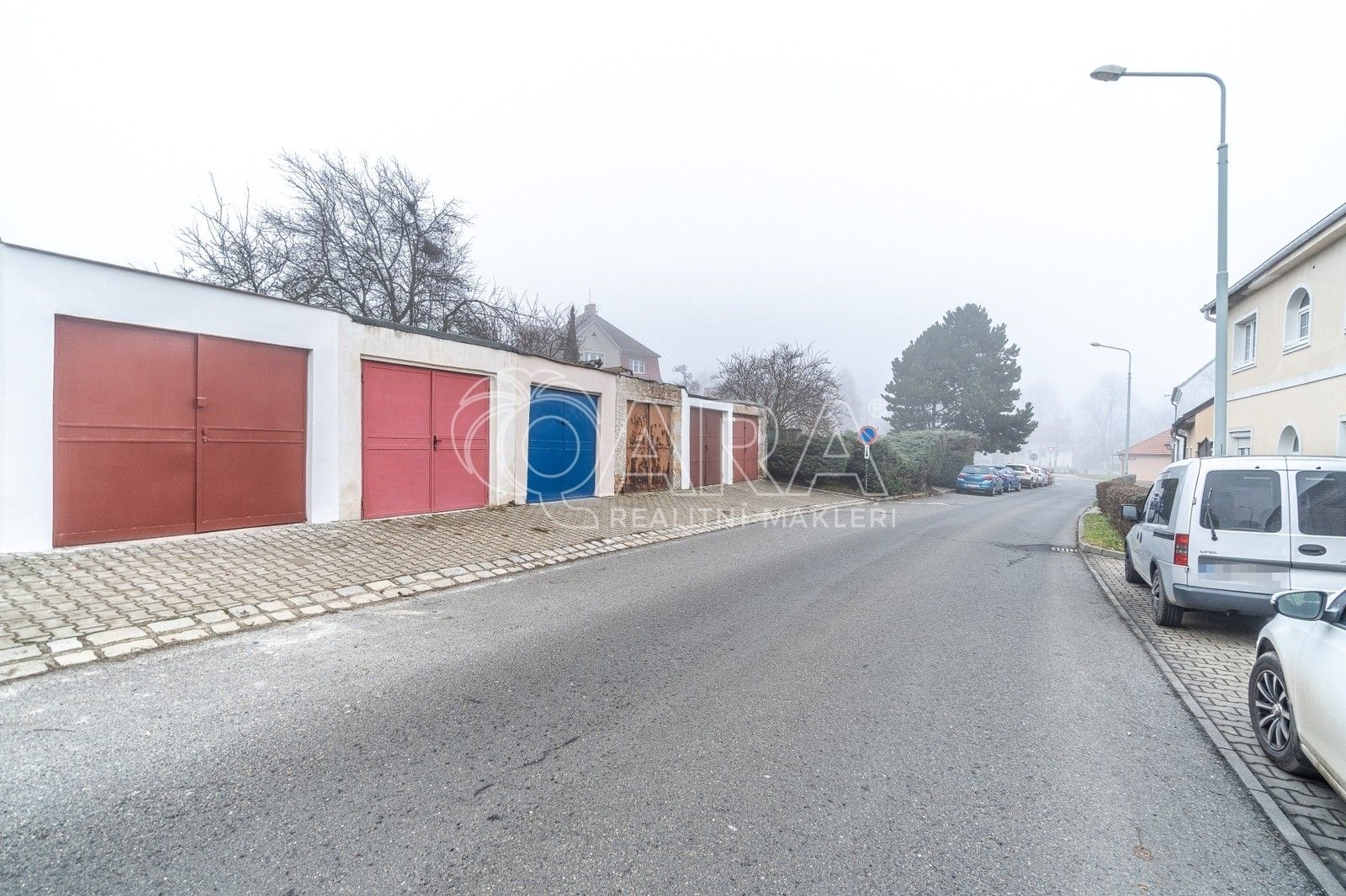 Garáže, U Řempa, Praha, 14 m²