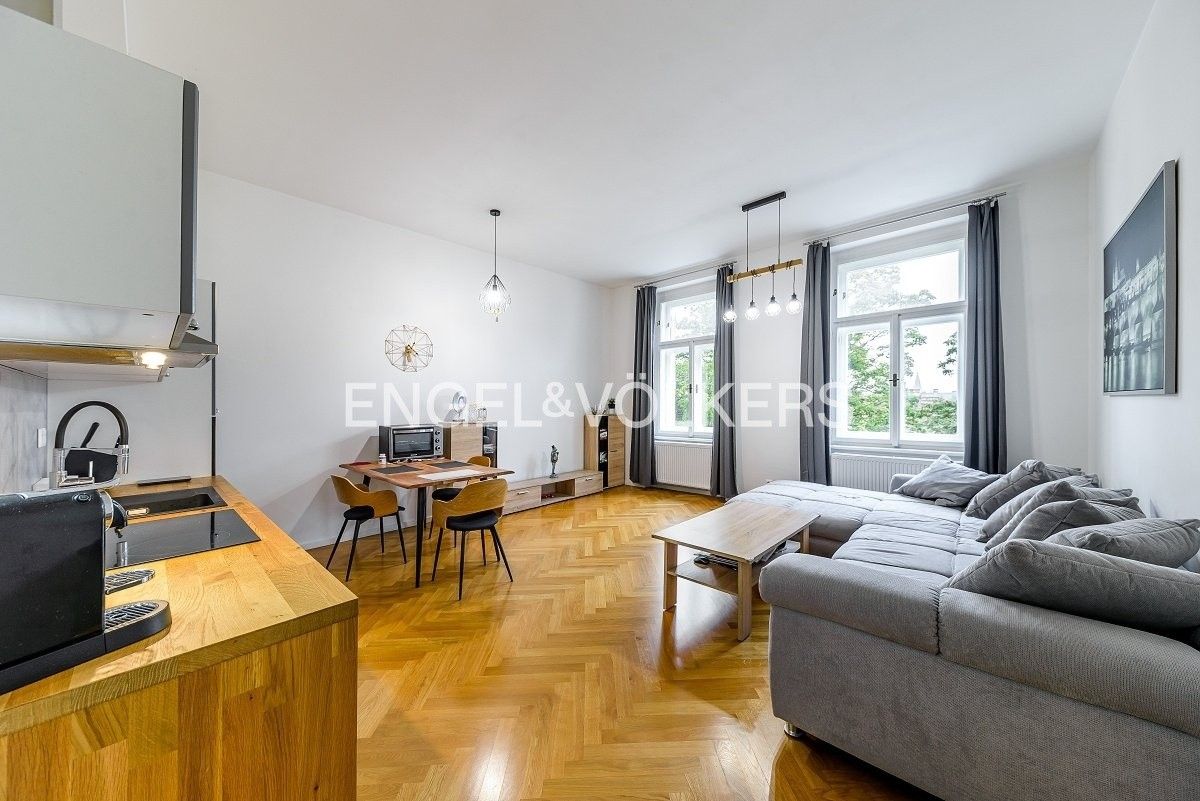 2+kk, Sokolská, Praha, 59 m²