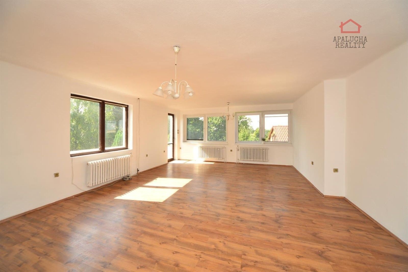 Prodej rodinný dům - Na Štěpařce, Podolanka, 584 m²