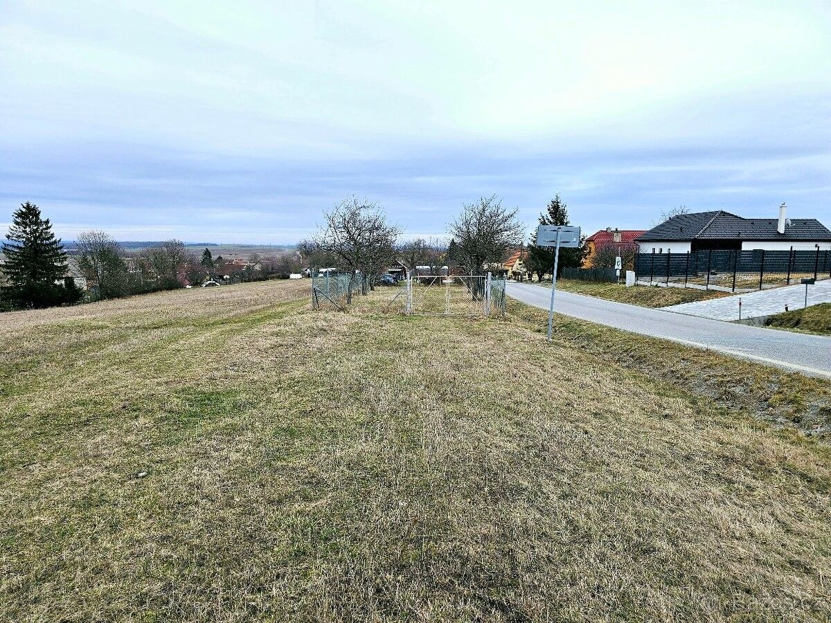 Zahrady, Třebíč, 674 01, 679 m²