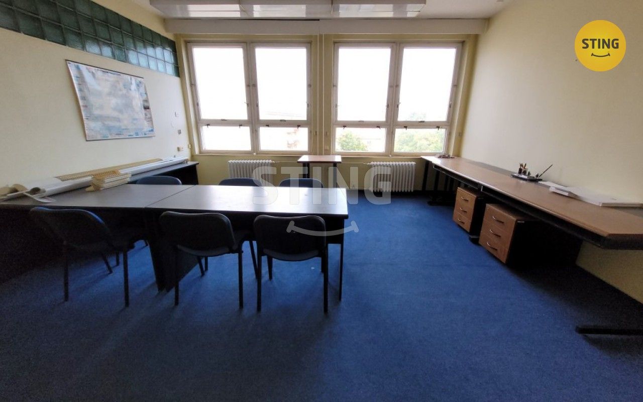 Pronájem kancelář - Horní náměstí, Opava, 37 m²