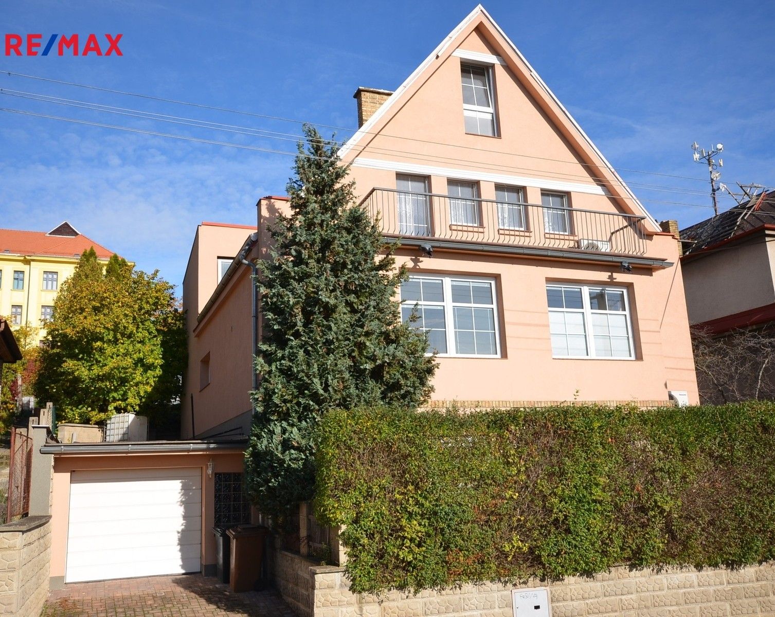 Vily, Máchova, Slaný, 352 m²