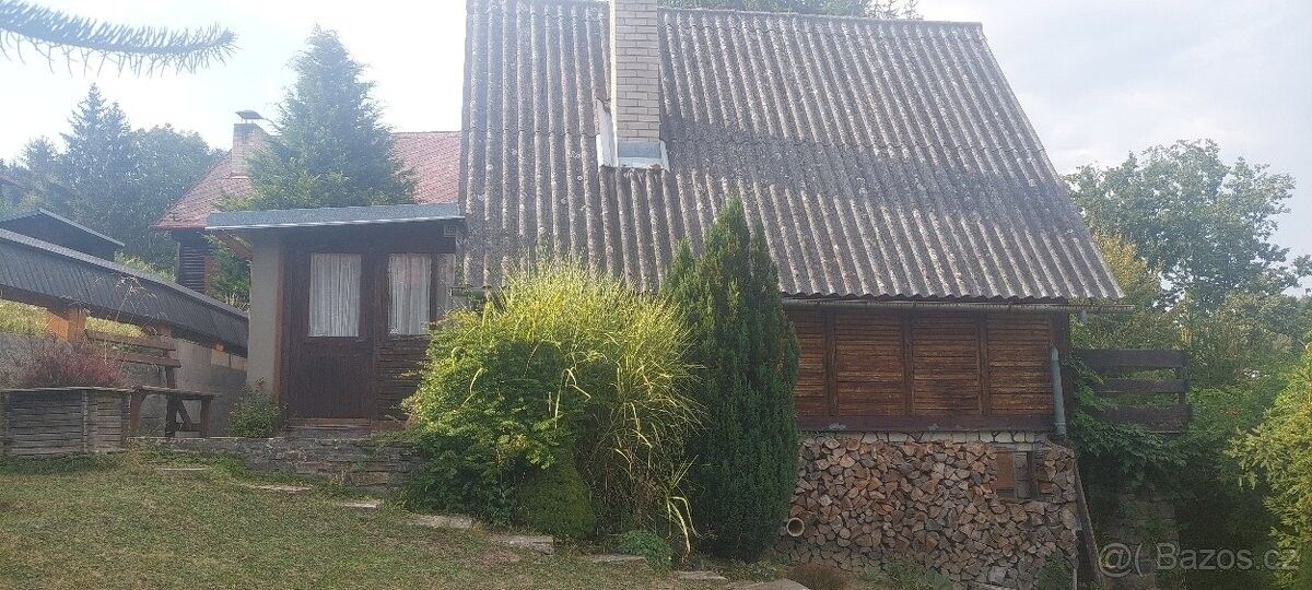 Chaty, Holešov, 769 01, 42 m²